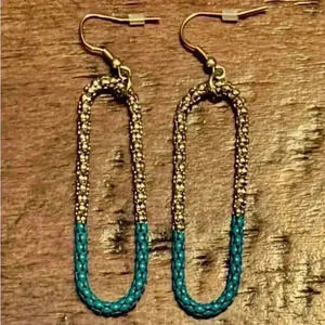 Gold and turquoise color earrings
